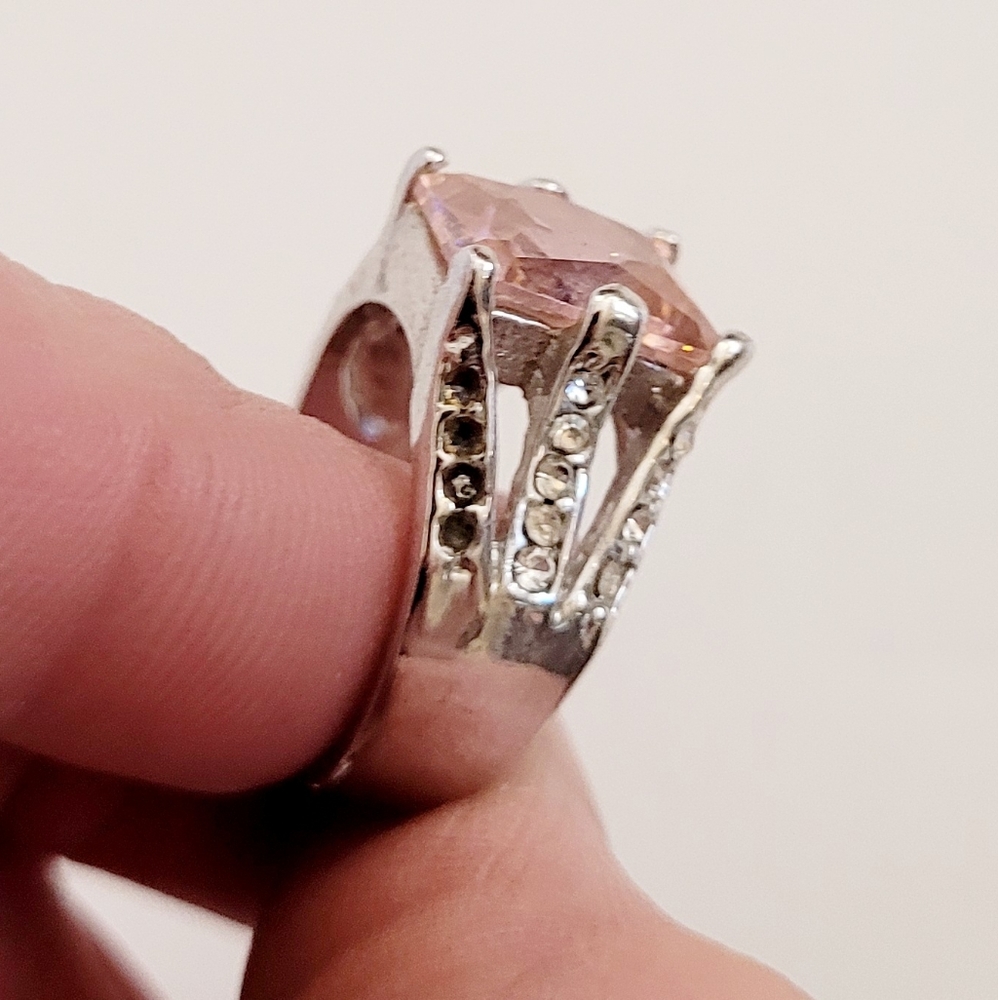 Ring - Picture 6 of 9